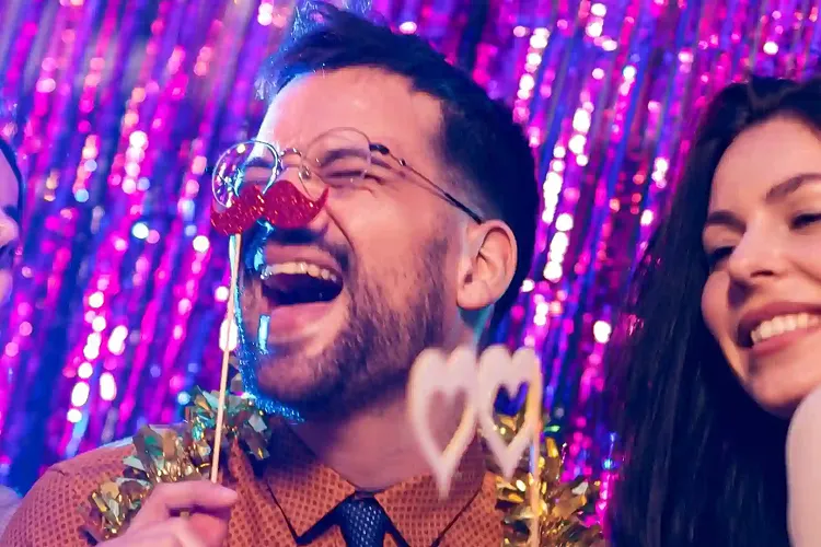 Comment bien organiser une soirée d'entreprise ?